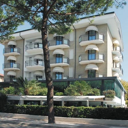 Hotel Liverpool Τσέρβια Εξωτερικό φωτογραφία