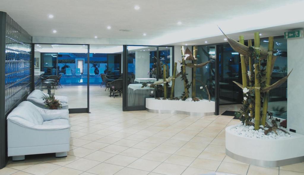 Hotel Liverpool Τσέρβια Εξωτερικό φωτογραφία